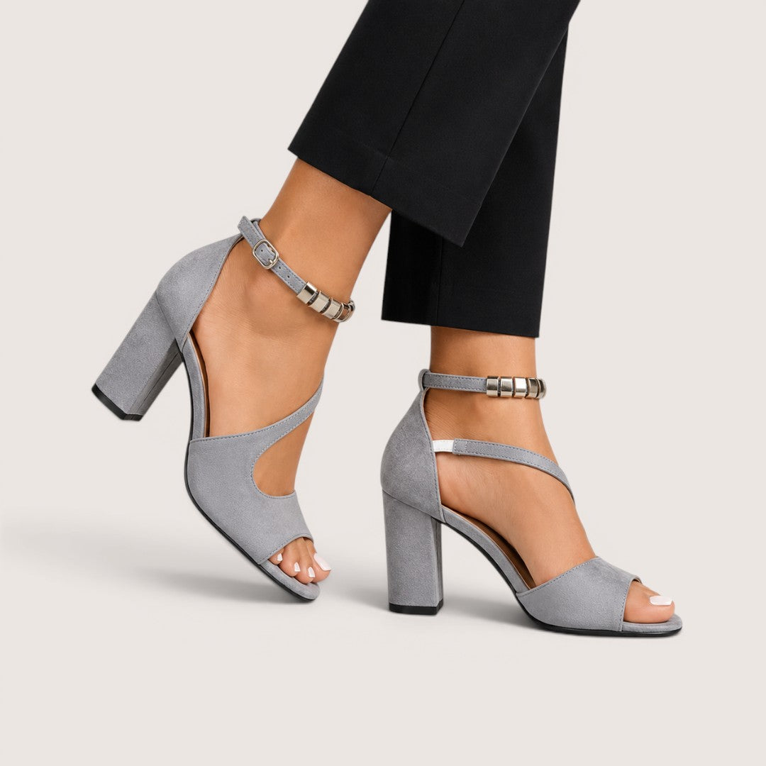 Seravelle | Women’s Cross-Strap Block Heel Sandals